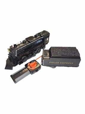 Lionel Polar Express Train Set Black
Doesn’t work, as is 2014 G gauge 7-11022